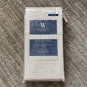 Wamsutta 2 King Pillowcases - Ditzy Leaf Pattern